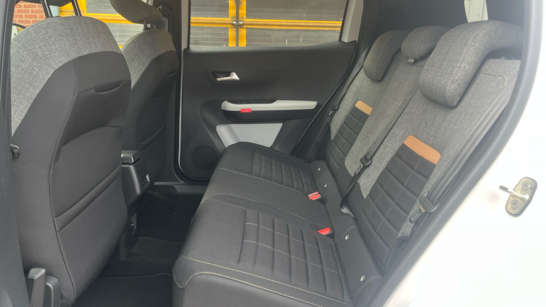 Citroen C3 Aircross 83kW Standard Range Plus 44kWh 5dr Auto Electric Hatchback